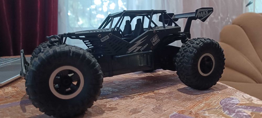 Авто на пульті для хлопчика