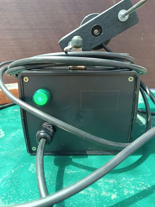 Пристрій для оголушення (паралізатор)свиней.Ціна 1900