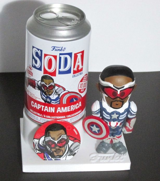 Funko SODA Captain America with Display Stand64738330468097121