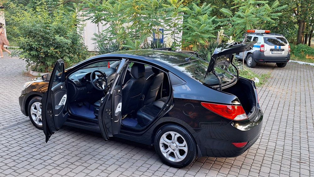 Hyundai Accent 2012г Автомат 1.6