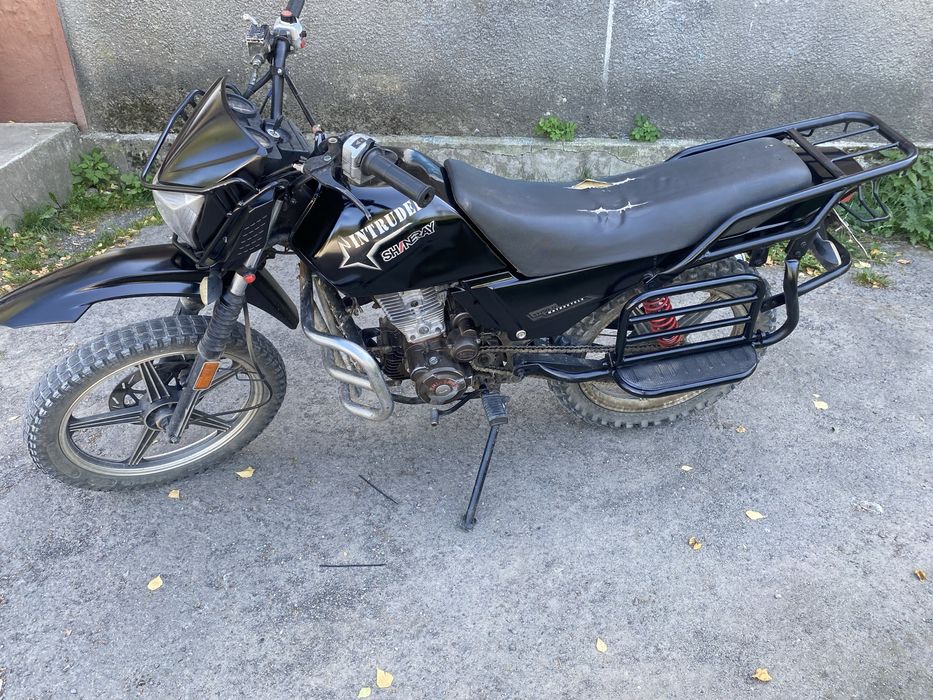 Продам шенерай інтрудер200