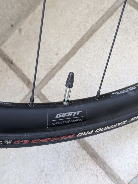 Rodas Bicicleta Estrada Giant PR-2 + Pneus Vittoria 700x28c + Discos + Cepo Shimano 12v
