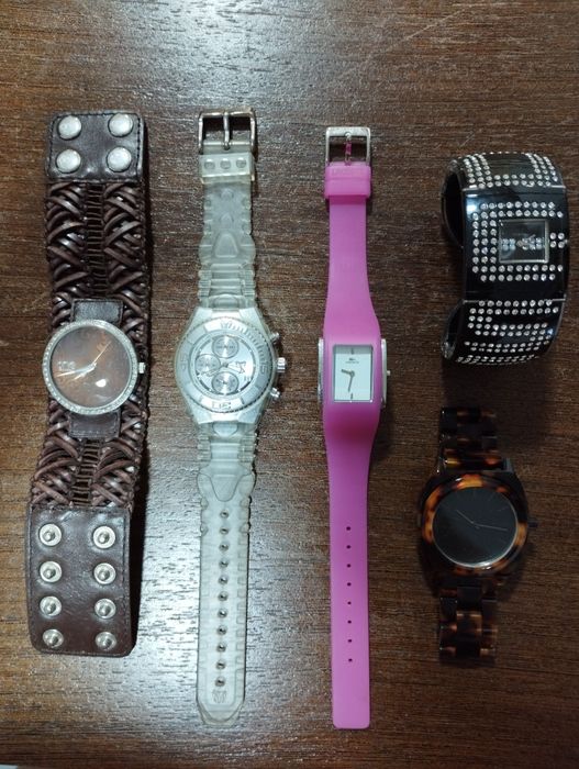 Relógios Casio Swatch D&G Tommy Lacoste Burberry