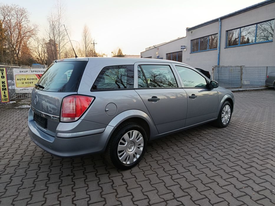 Opel Astra 1.9 CDTI  2010 rok spr  servis /Kombi/150KM