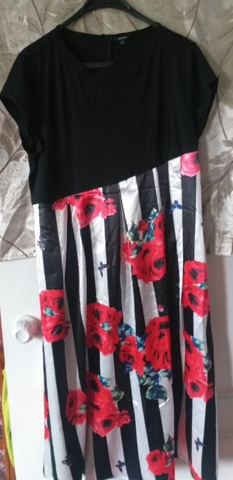 Платья 52 54 разм