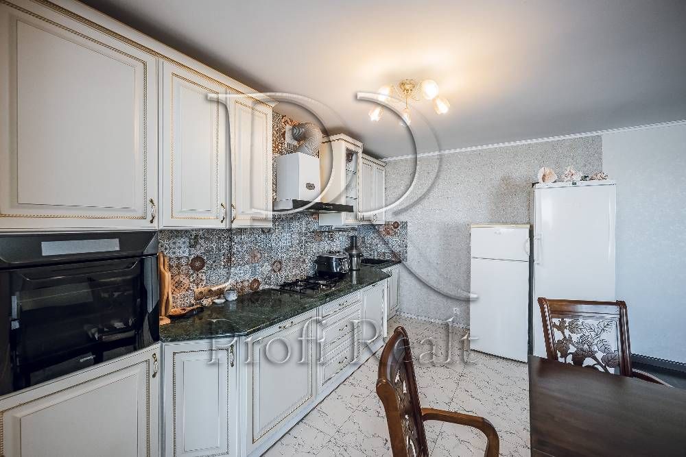 Продаж 2 кімн. квартири за адресою Теплична,38 Софіївська Борщагівка