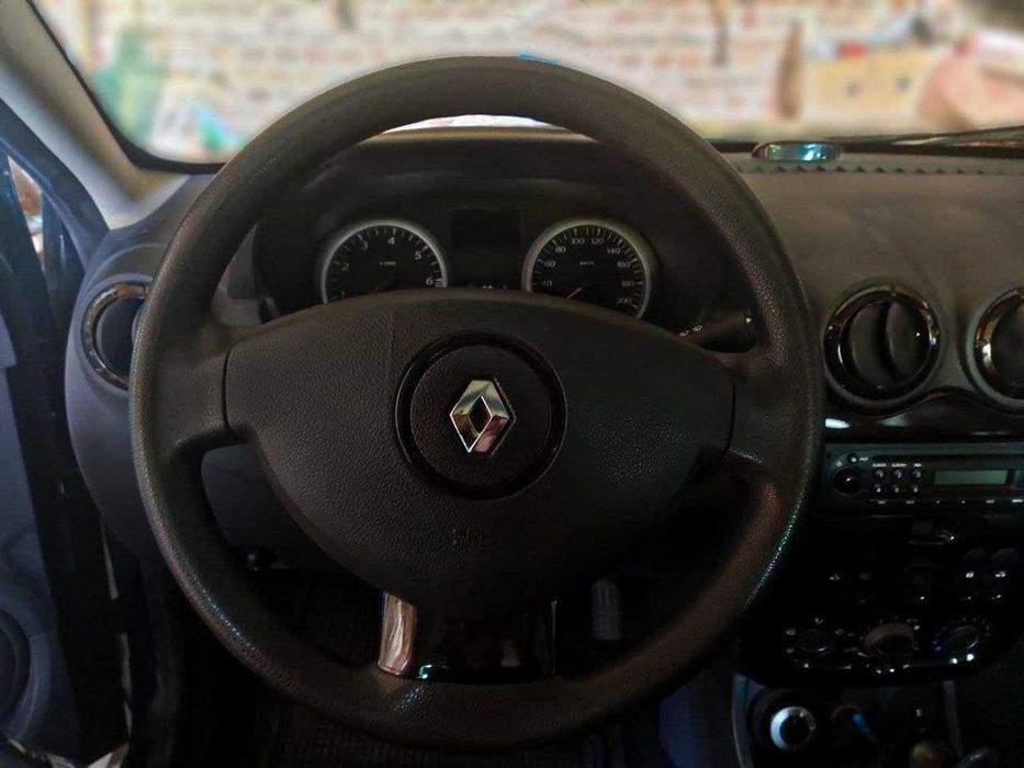 2011 Renault Duster Laureate
