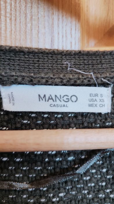 Długi swetr firmy Mango