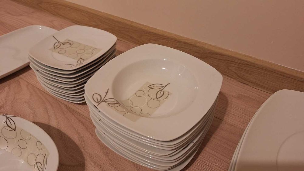 zastawa stołowa 12 osób, serwis obiadowy