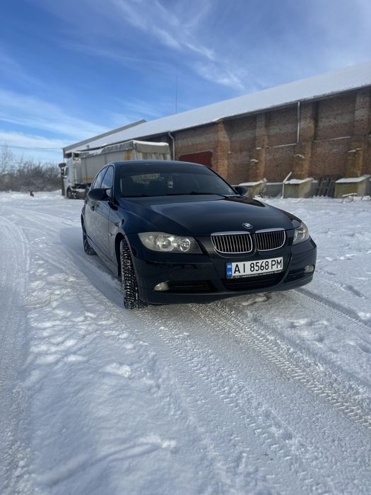 BMW e90 2.0 бенз 2005 року