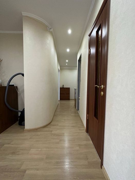 Продам 3 комнатную квартиру на Тополе