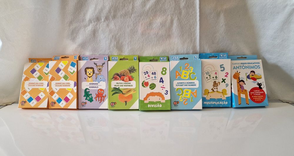 Jogos infantis- cartas de Dominós Bilingue