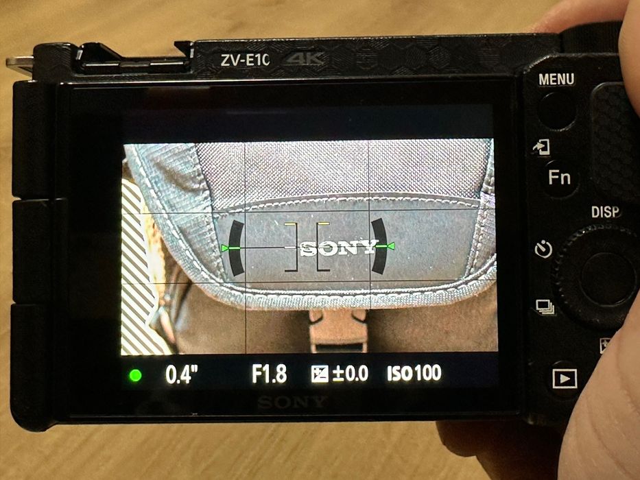 Sony ZV-E10 + 16-50mm OSS | 5 акумуляторів | 2 зарядних | Сумка