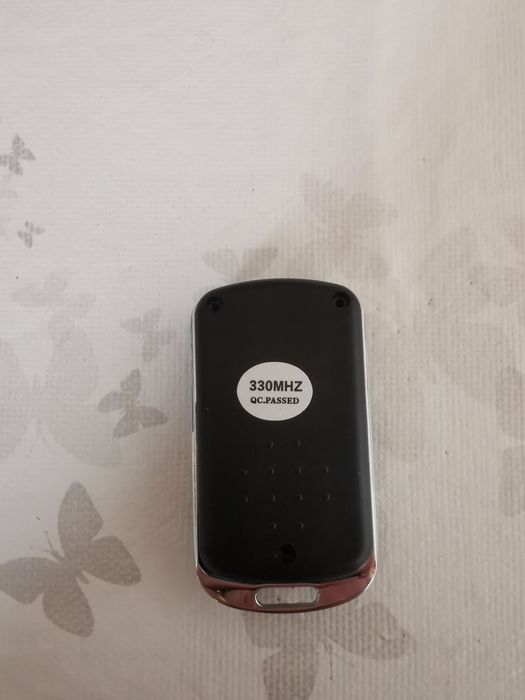 Vendo 2 comandos de garagem