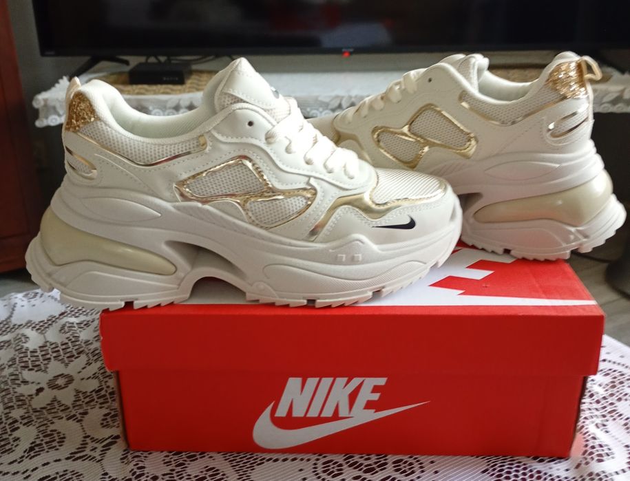 Nowe sneakersy rozmiar 38