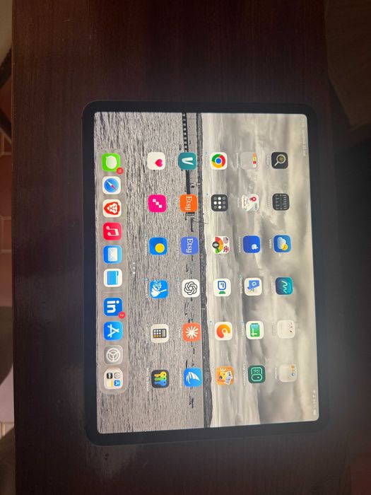 Apple iPad Pro 11 512GB WiFi + Rede móvel (1a geracao, 2018)
