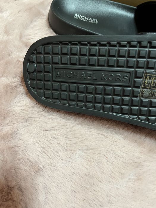 Michael Kors gilmore klapki sandałki z cyrkoniami czarne logo r 36