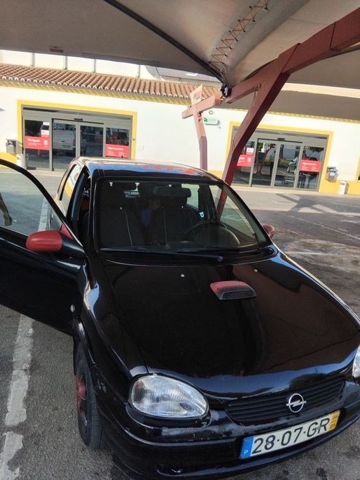 Opel corsa 1.4 gasolina com AC