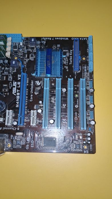 Материнская плата asus am3