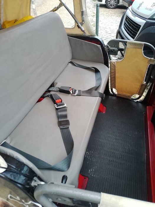 Tuk tuk Piaggio 3 cintos.