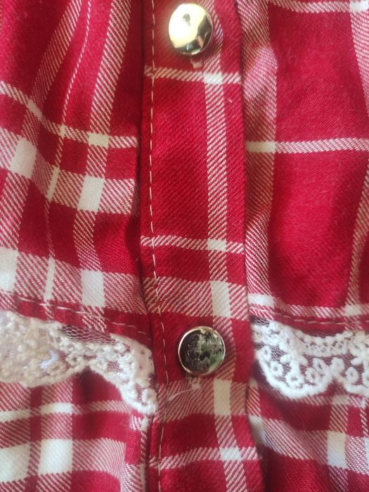 Sukienka z falbanami