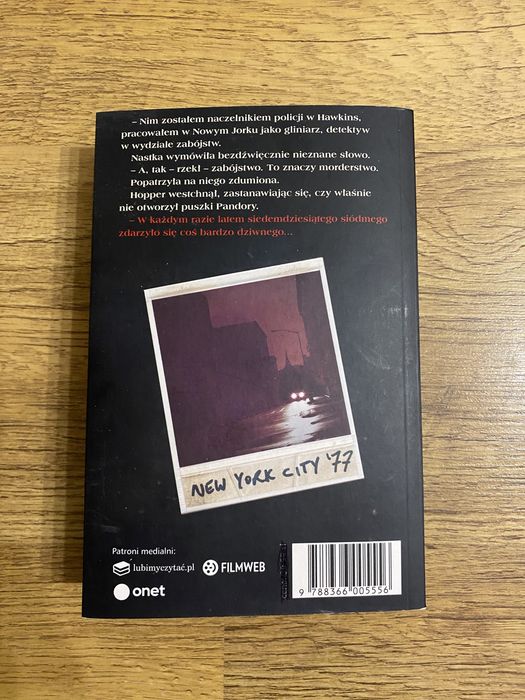 książka Ciemność Nad Miastem Adam Christopher