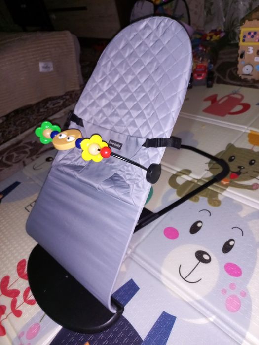 Дитячий шезлонг-гойдалка