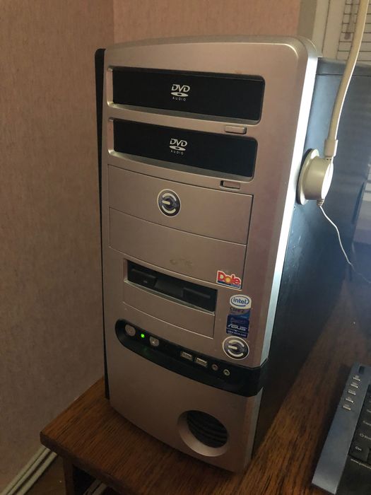 Продам настольный компьютер Пк
