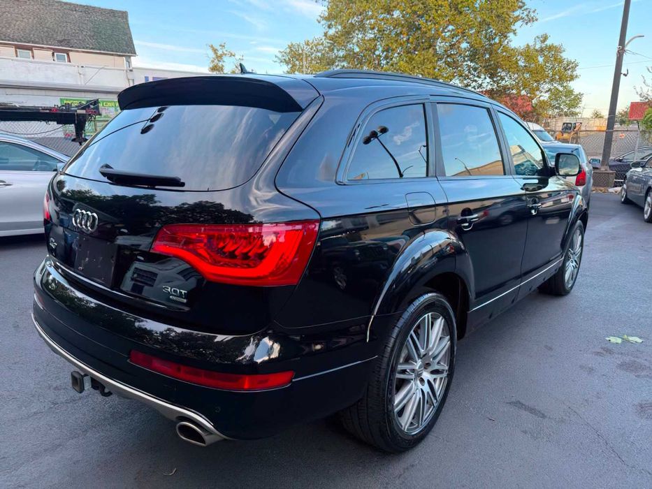 Audi Q7 3.0 quattro      2015