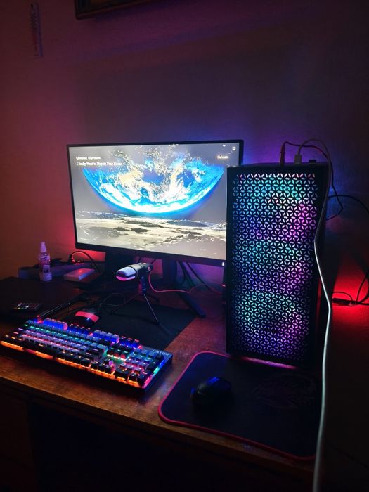 Монітор 27"дюймів 2K, клавіатура HaperX, мікрофон. Продаж  нова пошта!