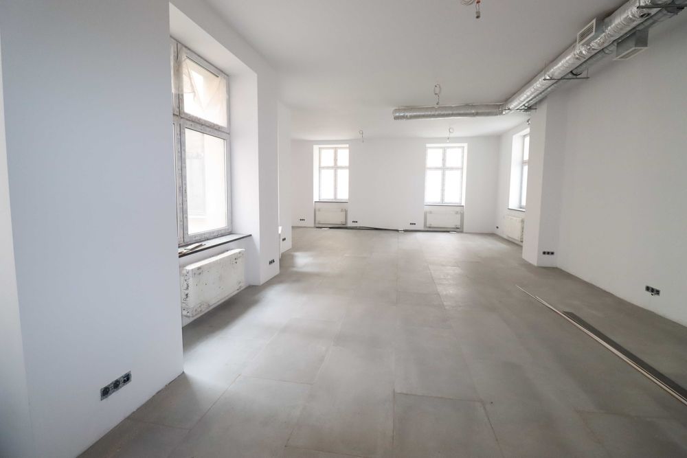 Lokal pod biuro lub usługi w nowej kamienicy w centrum Wrocławia