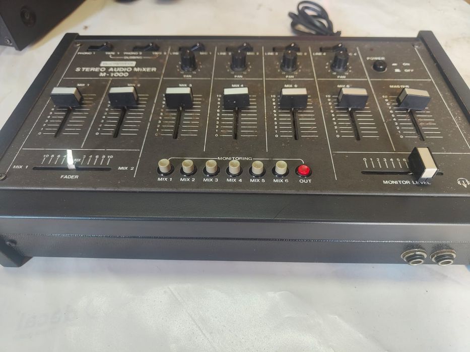 Sond star M-1000 stereo audio Mixer