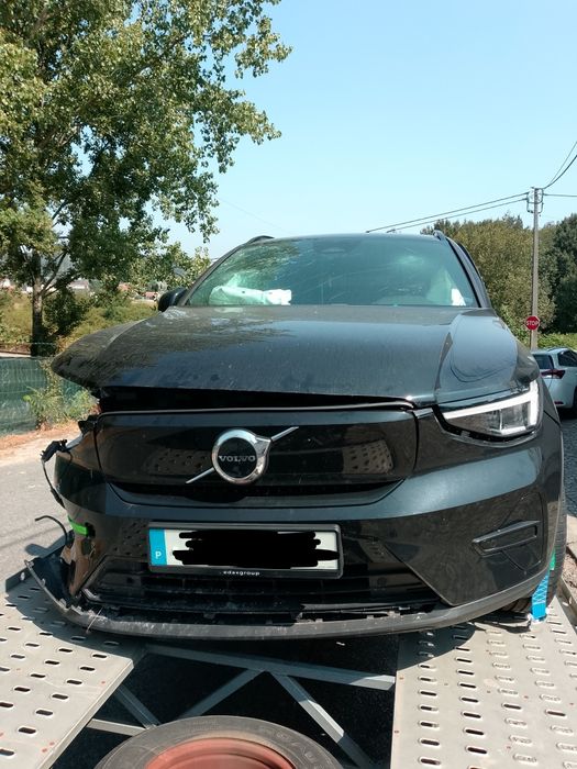Volvo XC40 Recharge Elétrico para peças
