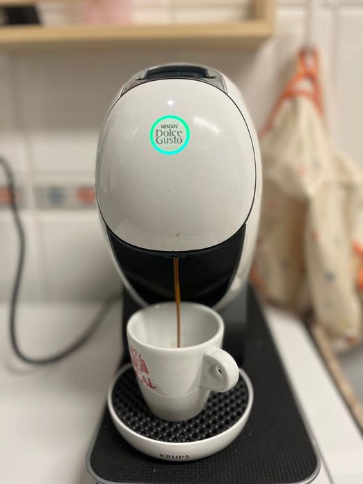 Máquina café dolce gusto neo