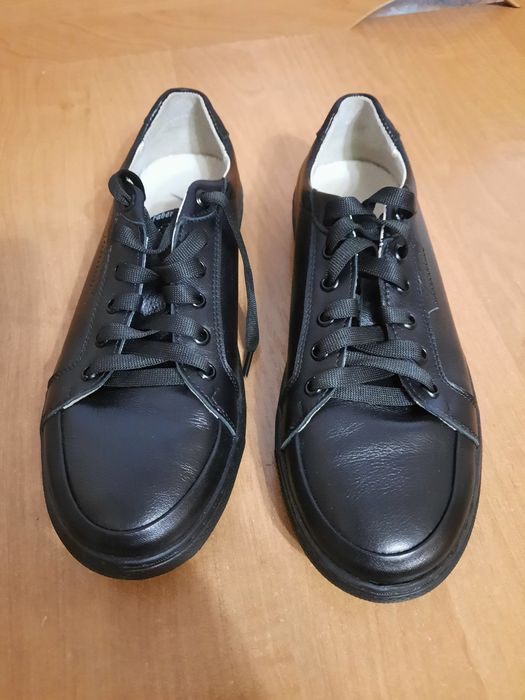 Чоловічі туфлі бренду Faber