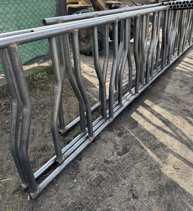 Wygrodzenia dla bydła, drabinka paszowa, konstrukcja