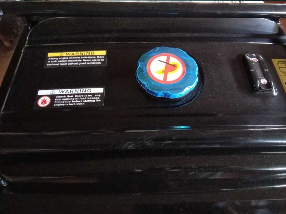 Генератор 3квт мідь з AVR з колесами