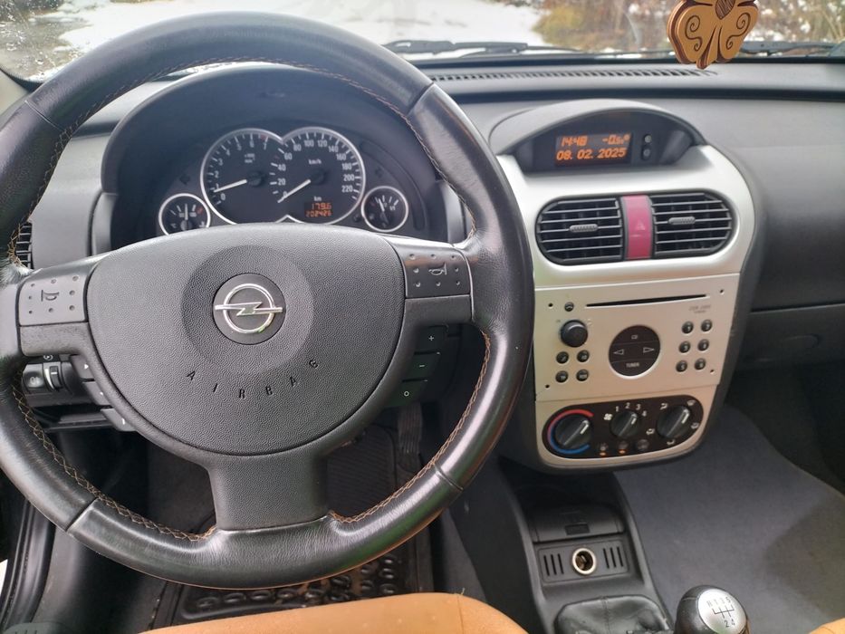 Opel Corsa 1.2 BT. OC do 2027ekonomiczna