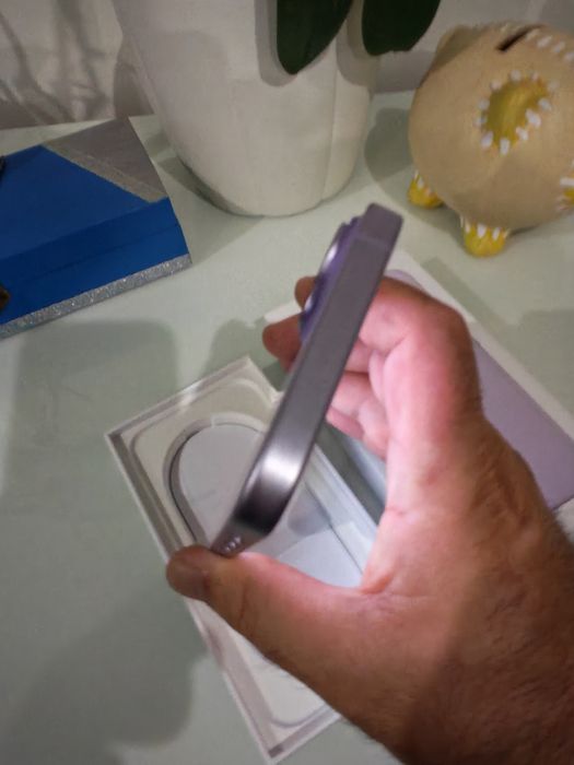 IPhone 17 256g sim-novo com factura e garantia até 06/2029