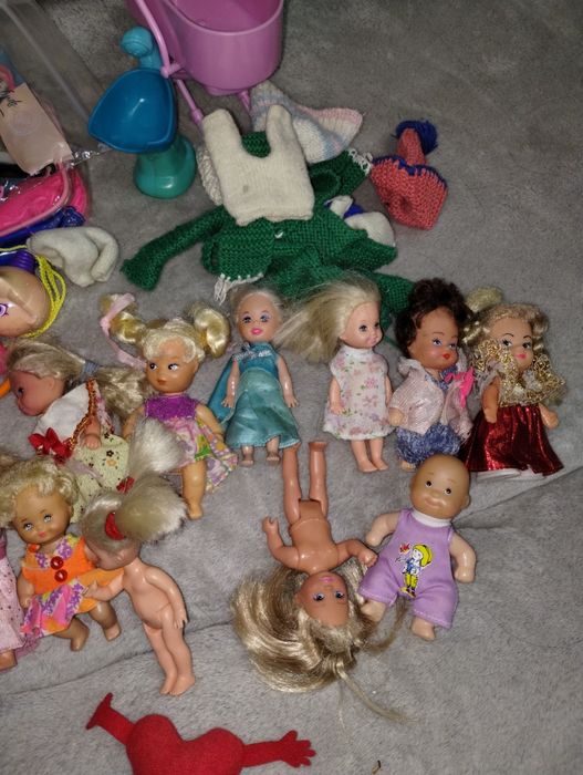 Zestaw lalek typu barbie dla dziecka