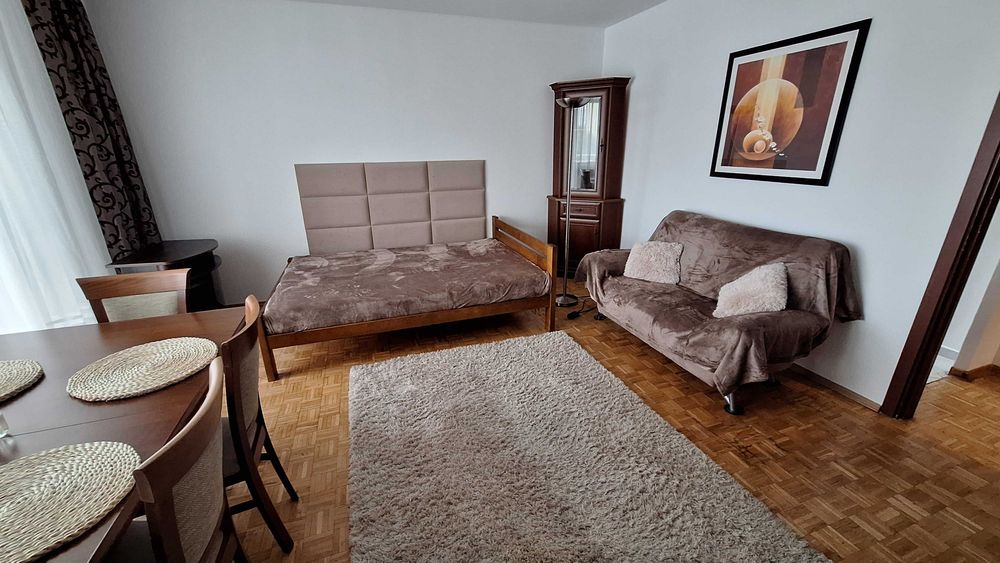 Gocław - wynajmę duży pokój 20m2  z balkonem od zaraz