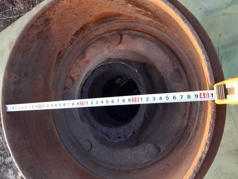 Чулок т 150 , Ступица прицепа камазовского ГКБ