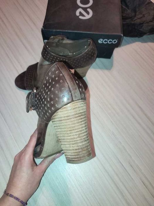 buty sandały skórzane Ecco rozm. 40