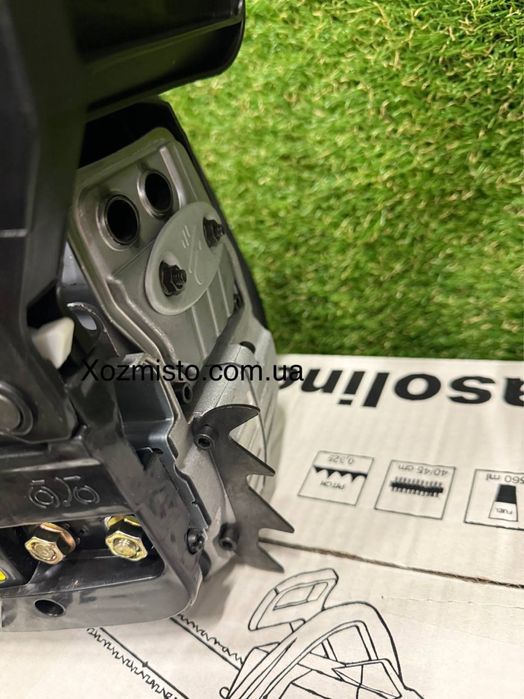 Бензопила Boschh BP 210 (шина 45 см, 6.3 кВт)  у подарунок 2 вида масл