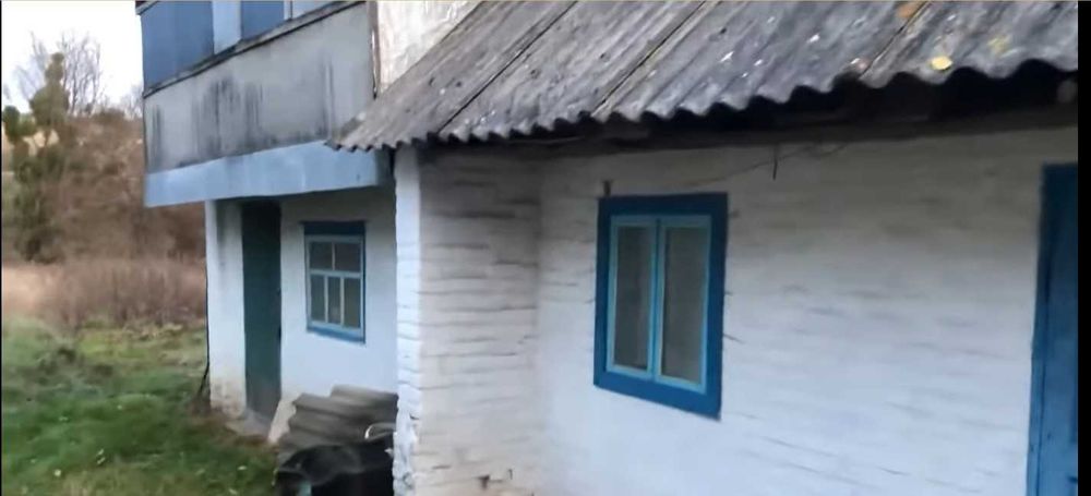 Продаємо будинок у м. Ржищів 70 м.кв.  Ділянка 16 сот. Одноповерховий Газове опалення