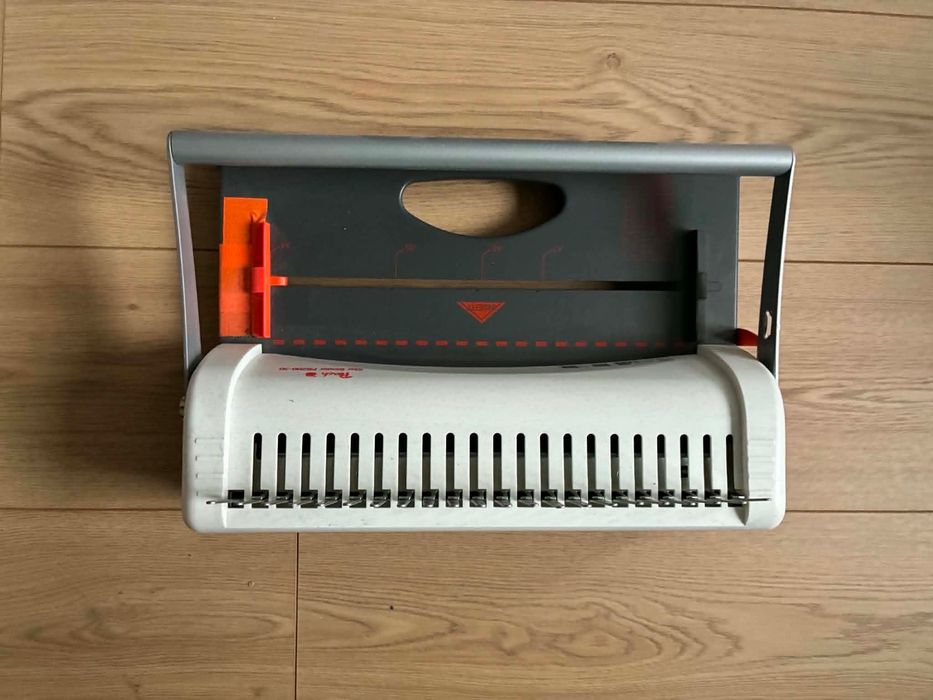 Bindownica z akcesoriami