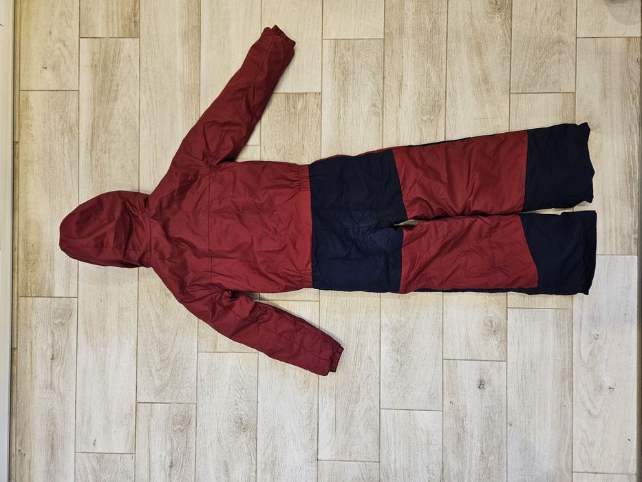 Kombinezon narciarski 133-142 Decathlon - 10 lat