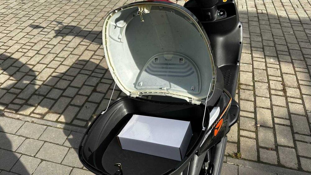 Електроскутер YADEA GT20