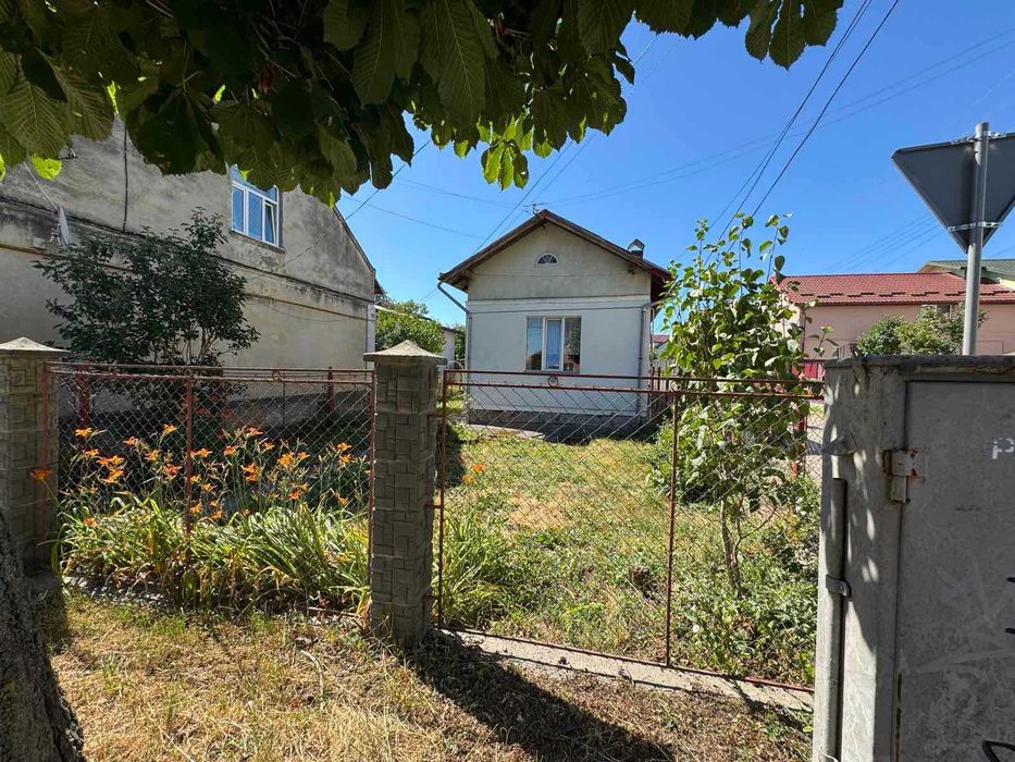 Продаж 3-х кім. будинку, гараж, земля, ближній центр, у м. Дрогобич!