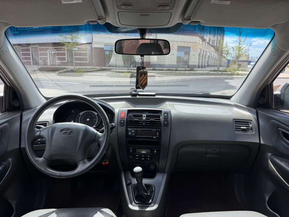 Продам HYUNDAI TUCSON в гарному стані